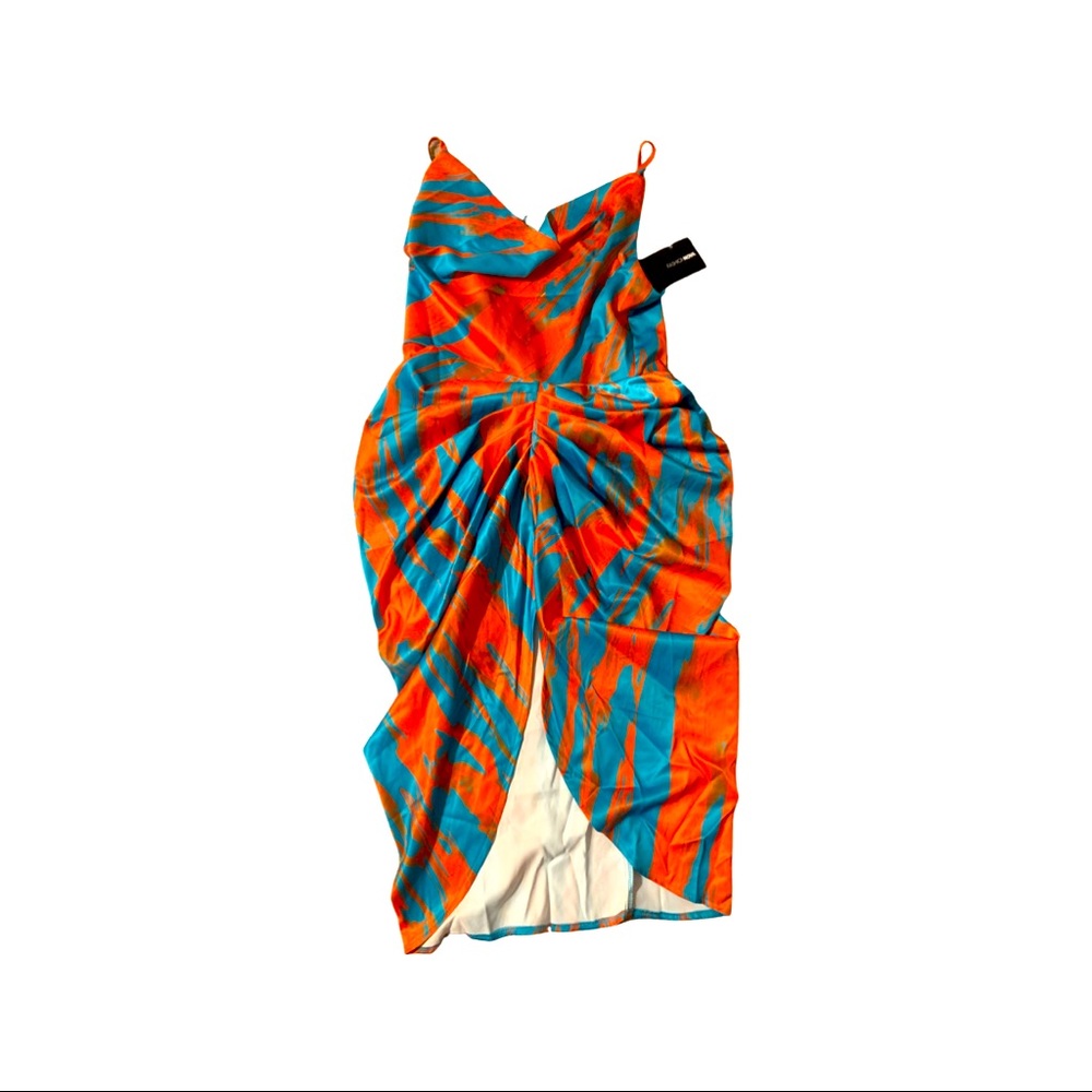 Fashion Nova Orange Blue Part dress.